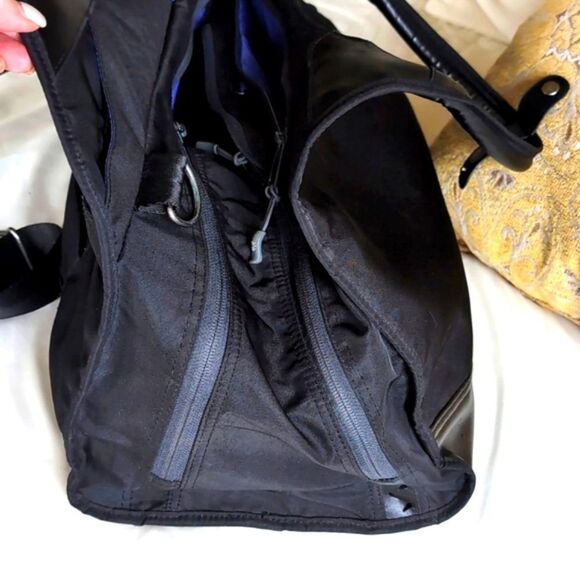 ATHLETA Spring Tote/ Weekender/Carryall - Picture 4 of 10